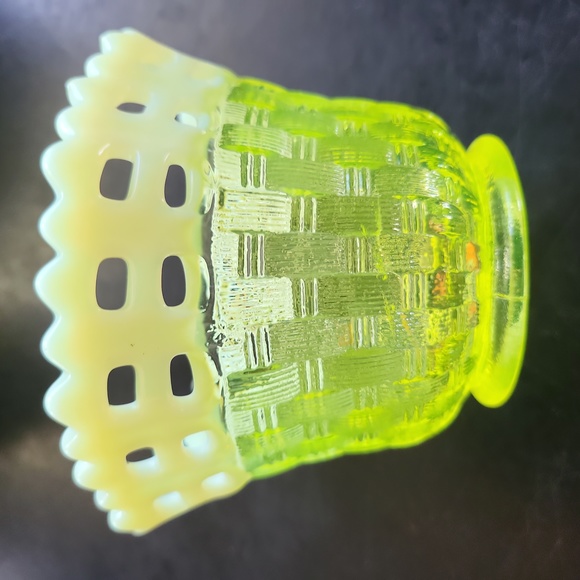Fenton Uranium Glass Yellow Green Basket 4.5" - Picture 7 of 10
